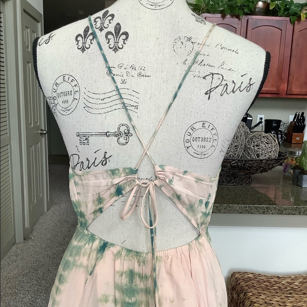 🏝 LuLu’s Tie-Dyed Maxi Dress 🏝 - Picture 5 of 11
